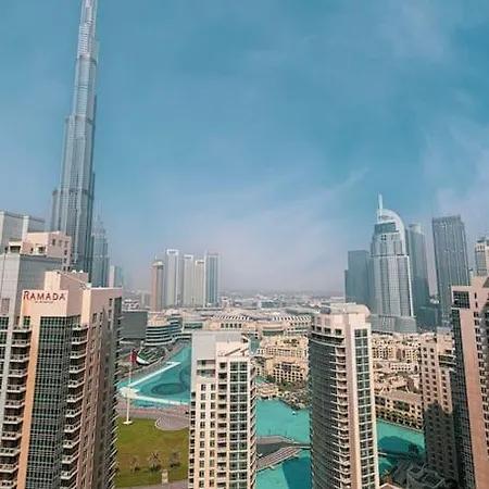 Апартаменти Luxurious 1-Bed, 2-Bath With Burj Khalifa Views Дубай Екстер'єр фото