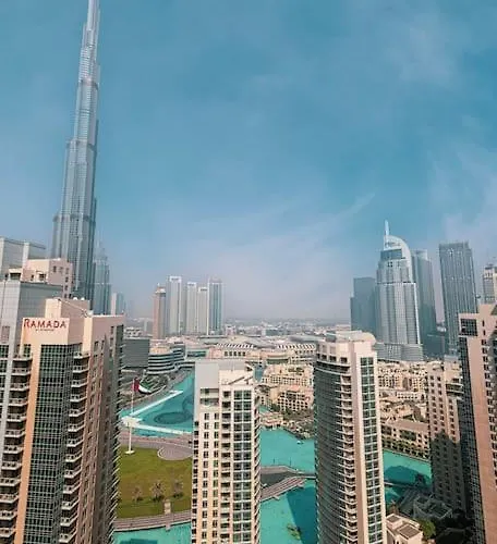 Luxurious 1-Bed, 2-Bath With Burj Khalifa Views